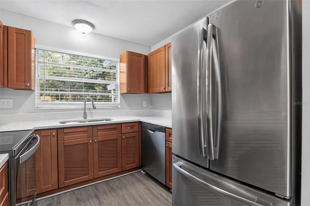 26430 SLEEPY HOLLOW STREET Mount Plymouth, FL 32776