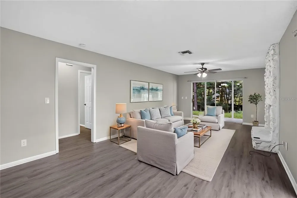 26430 SLEEPY HOLLOW STREET Mount Plymouth, FL 32776