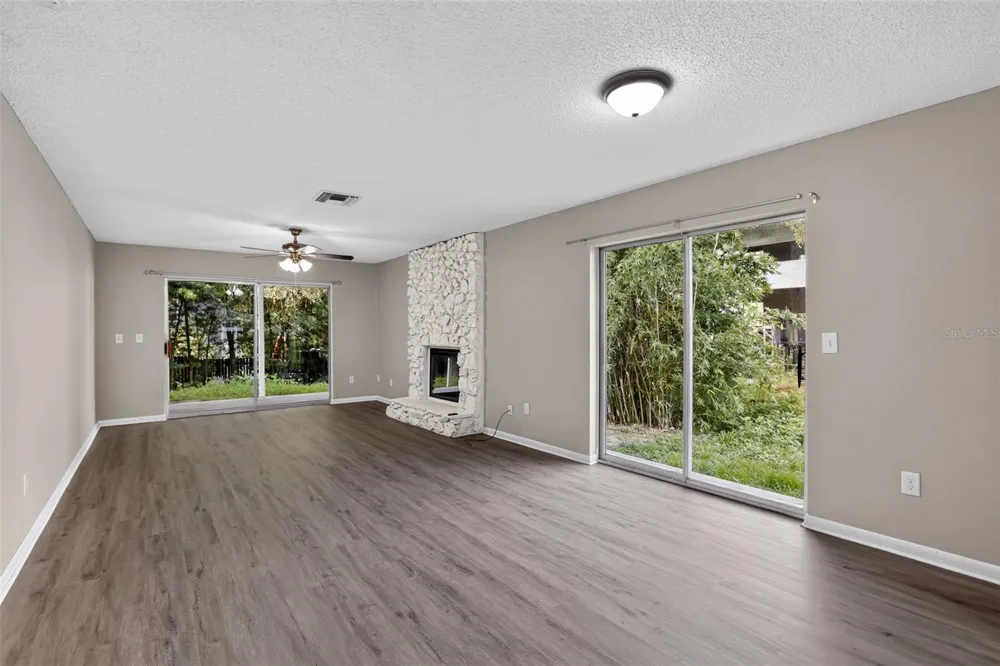 26430 SLEEPY HOLLOW STREET Mount Plymouth, FL 32776