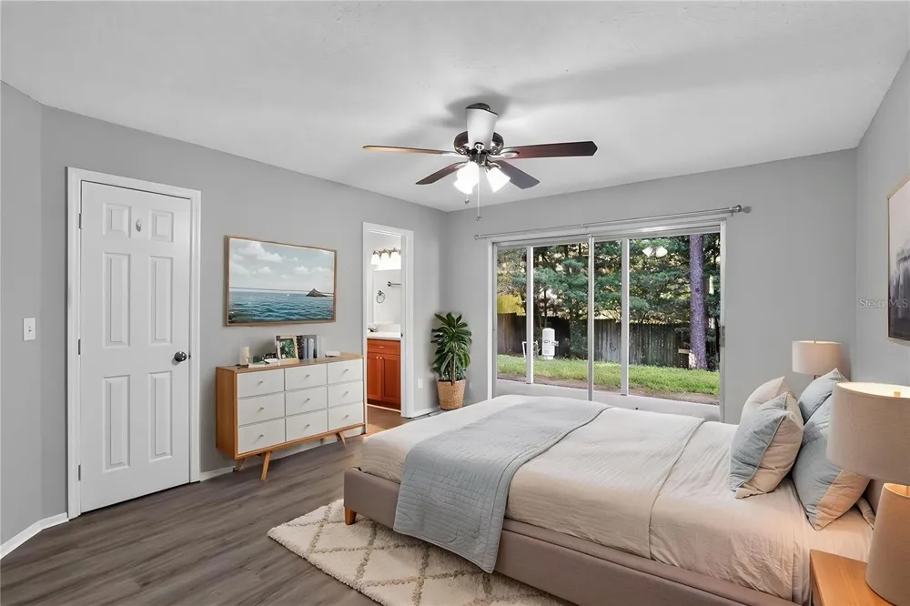 26430 SLEEPY HOLLOW STREET Mount Plymouth, FL 32776