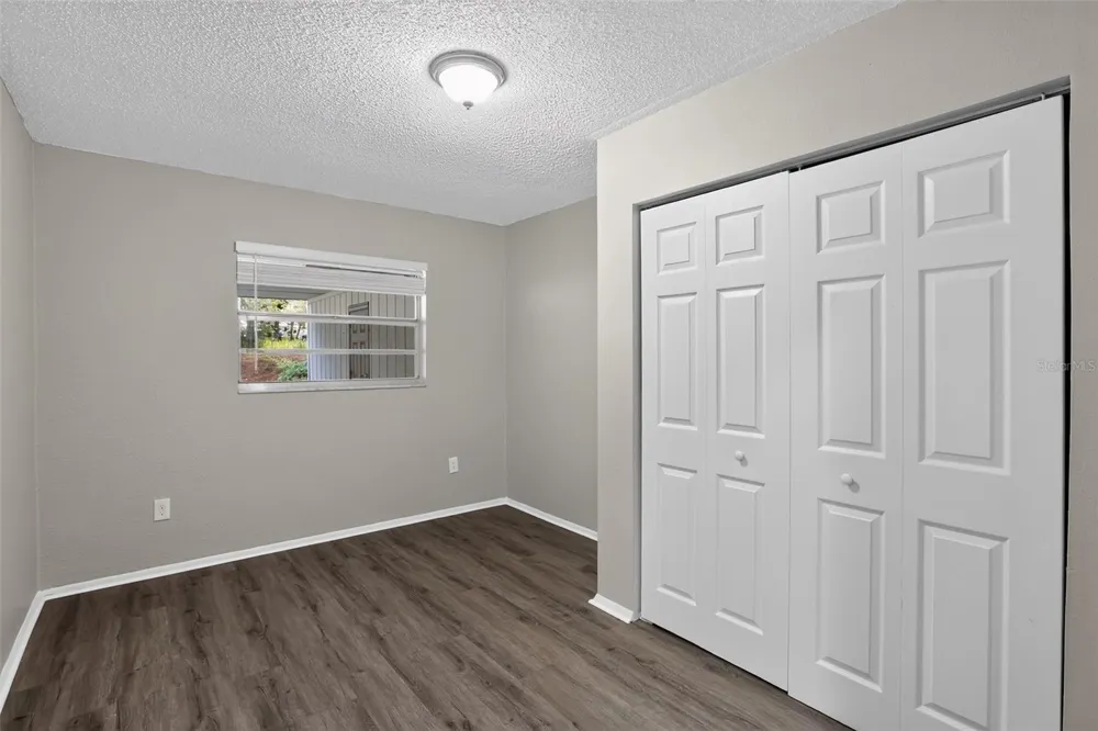 26430 SLEEPY HOLLOW STREET Mount Plymouth, FL 32776