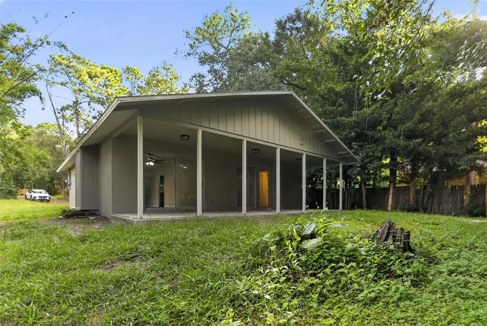 26430 SLEEPY HOLLOW STREET Mount Plymouth, FL 32776