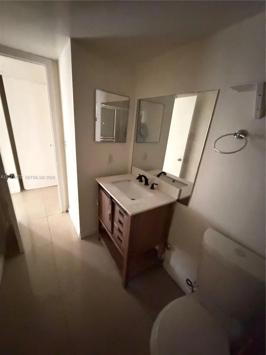 2800 NW 56th Ave #B201 Lauderhill, FL 33313