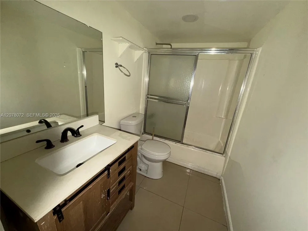 2800 NW 56th Ave #B201 Lauderhill, FL 33313
