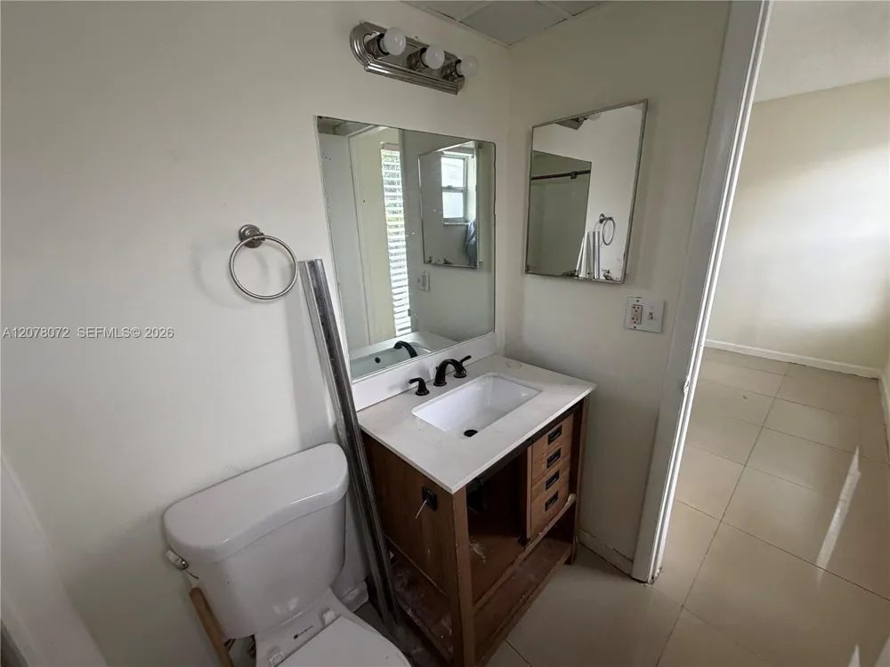 2800 NW 56th Ave #B201 Lauderhill, FL 33313