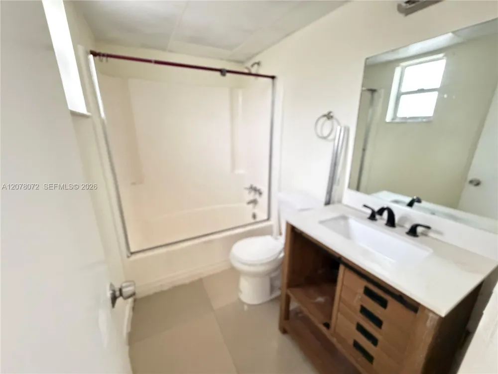 2800 NW 56th Ave #B201 Lauderhill, FL 33313