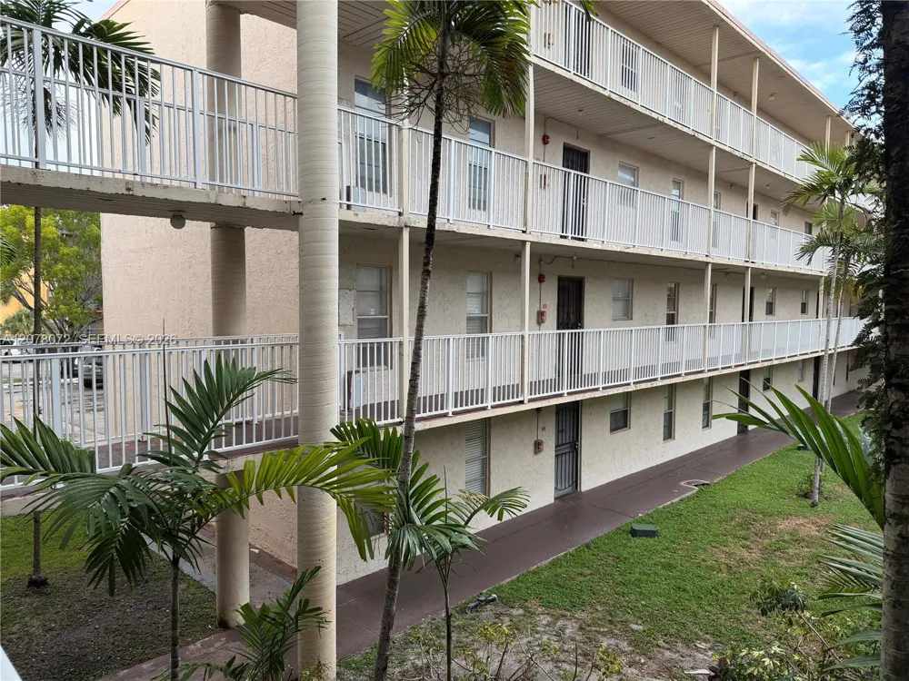 2800 NW 56th Ave #B201 Lauderhill, FL 33313