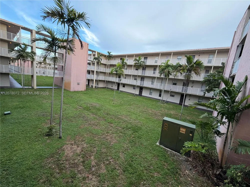 2800 NW 56th Ave #B201 Lauderhill, FL 33313