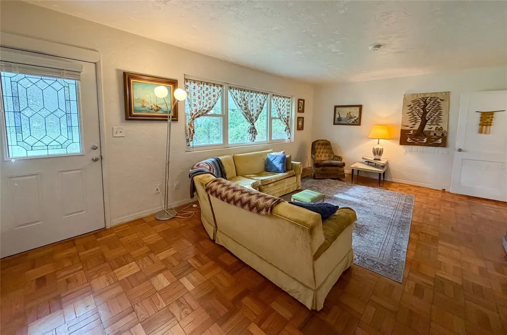 1815 NE 7TH STREET Gainesville, FL 32609