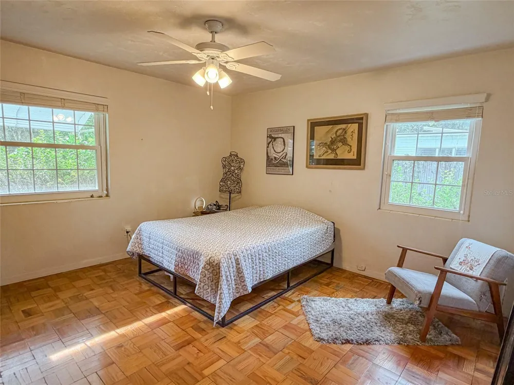 1815 NE 7TH STREET Gainesville, FL 32609