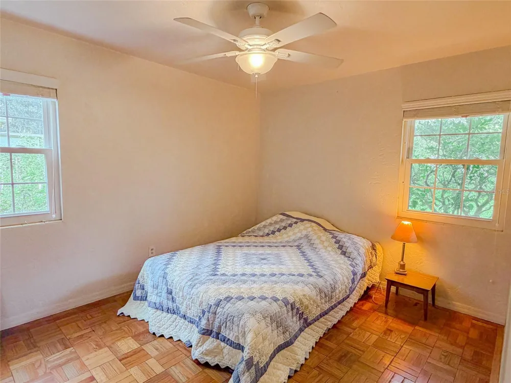 1815 NE 7TH STREET Gainesville, FL 32609