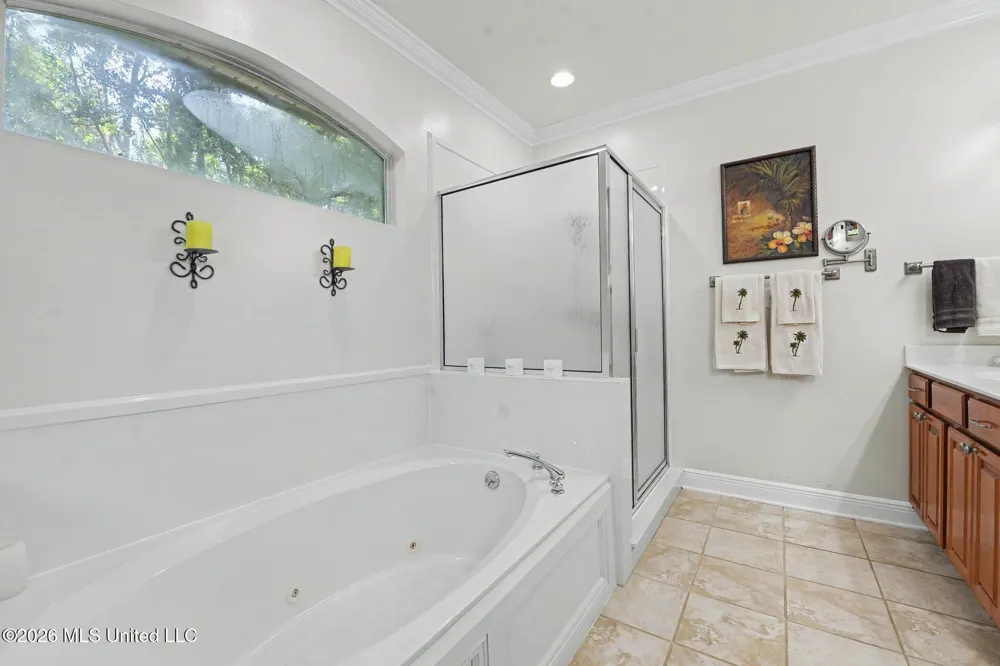 5562 E Diamondhead Drive Diamondhead, MS 39525