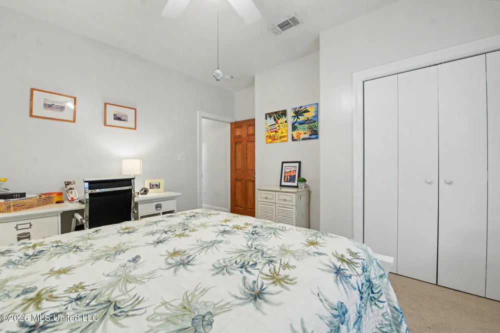 5562 E Diamondhead Drive Diamondhead, MS 39525