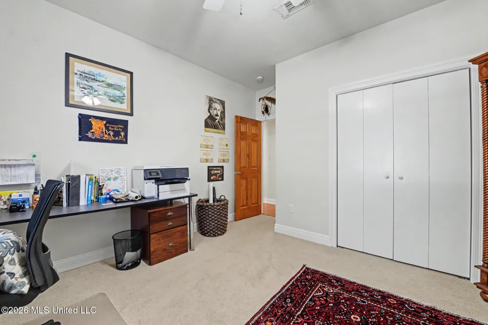 5562 E Diamondhead Drive Diamondhead, MS 39525