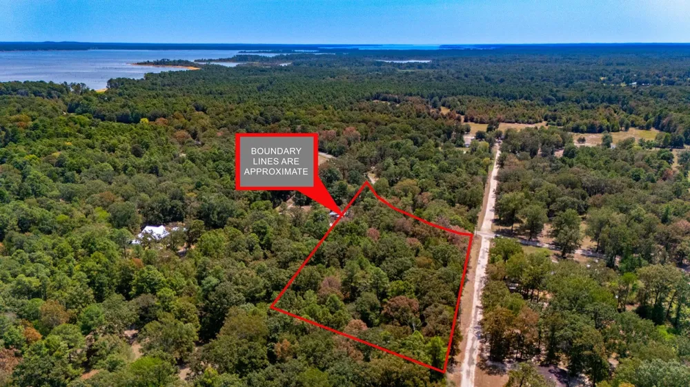 185 Oak Grove Road Huntington, TX 75949