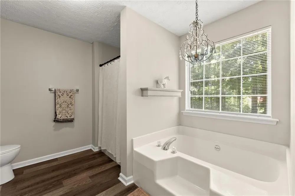 4444 Bos Way Loganville, GA 30052
