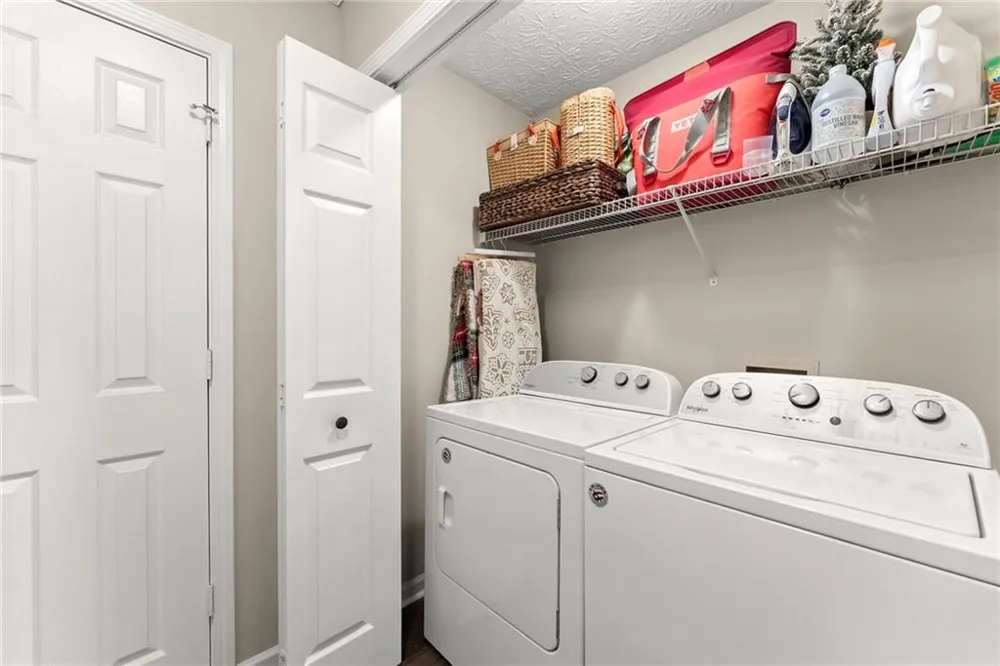 4444 Bos Way Loganville, GA 30052