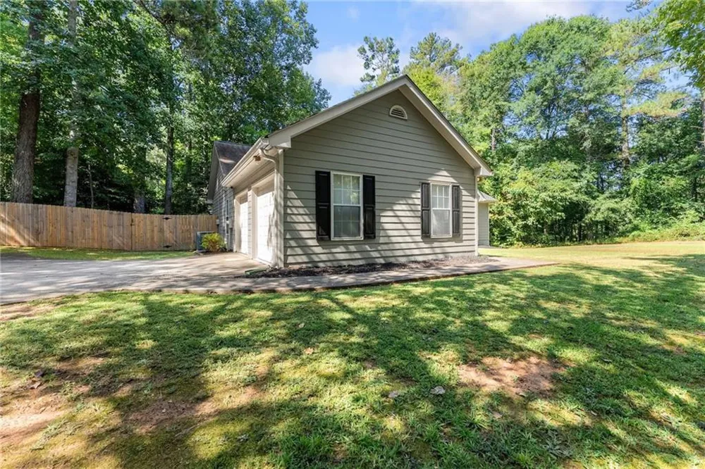4444 Bos Way Loganville, GA 30052