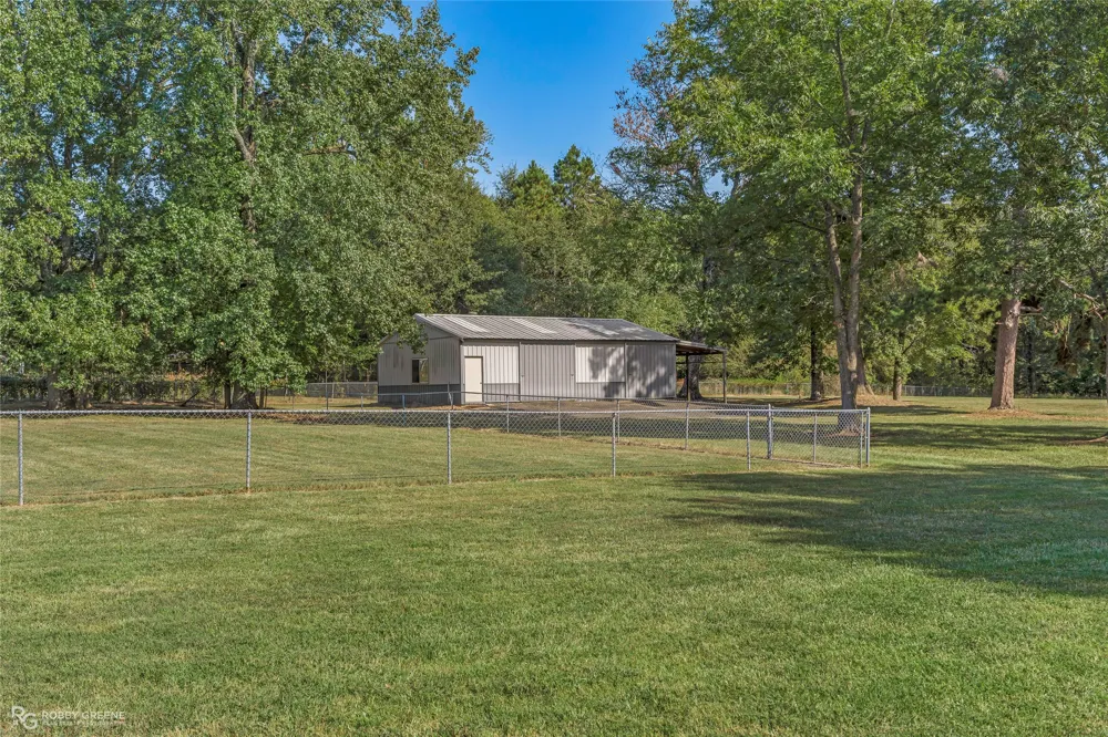 9395 Locust Hill Road Greenwood, LA 71033