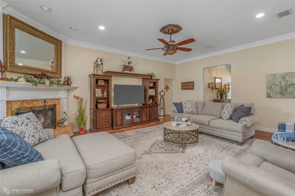 9395 Locust Hill Road Greenwood, LA 71033