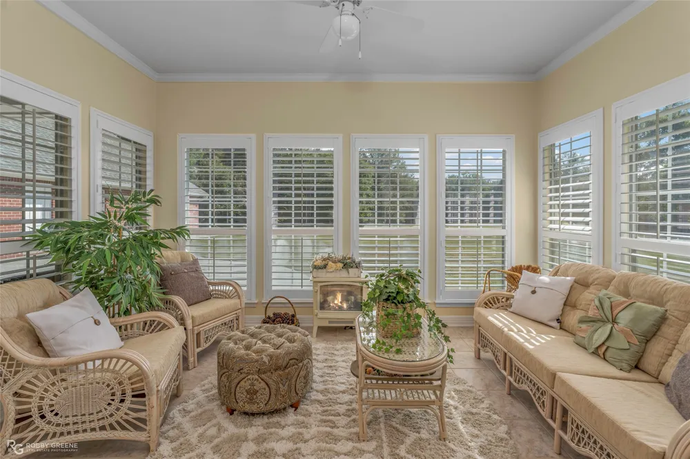 9395 Locust Hill Road Greenwood, LA 71033