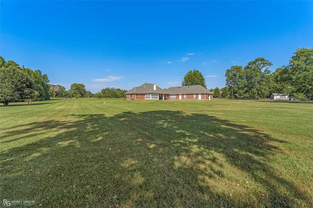 9395 Locust Hill Road Greenwood, LA 71033