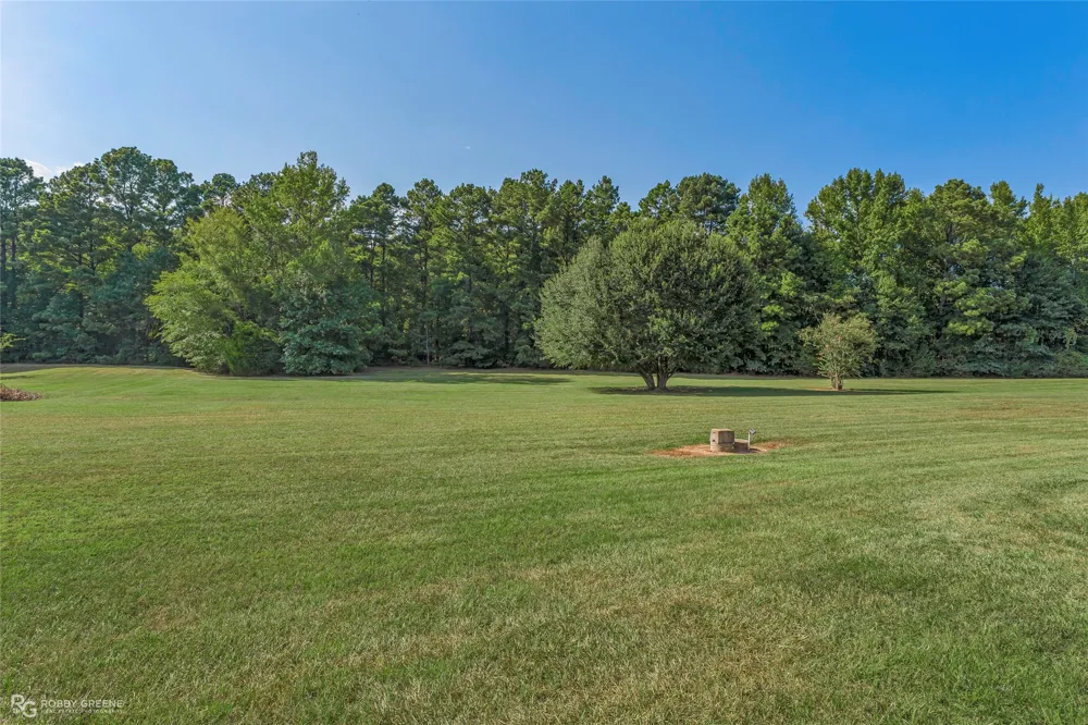 9395 Locust Hill Road Greenwood, LA 71033