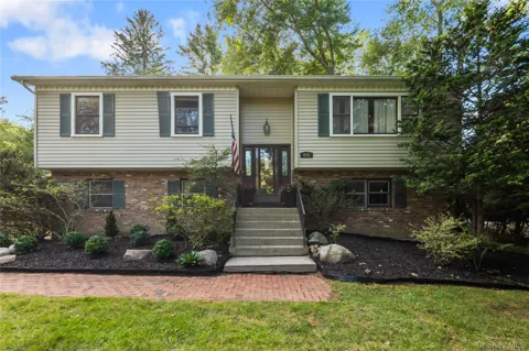635 S Pascack