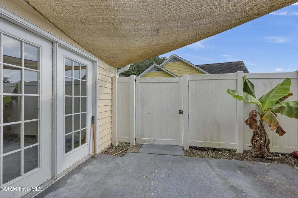 613 Bay Blossom Drive Wilmington, NC 28411