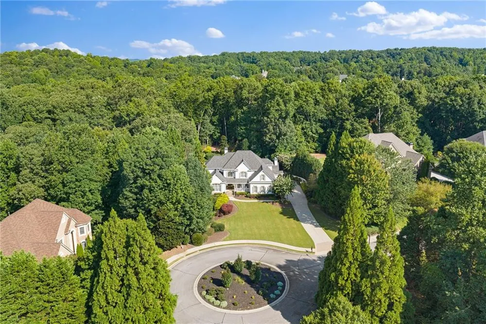 240 Pembrook Place Roswell, GA 30075