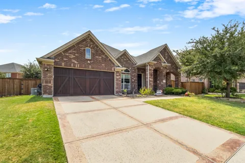 1139 Clearwater Drive