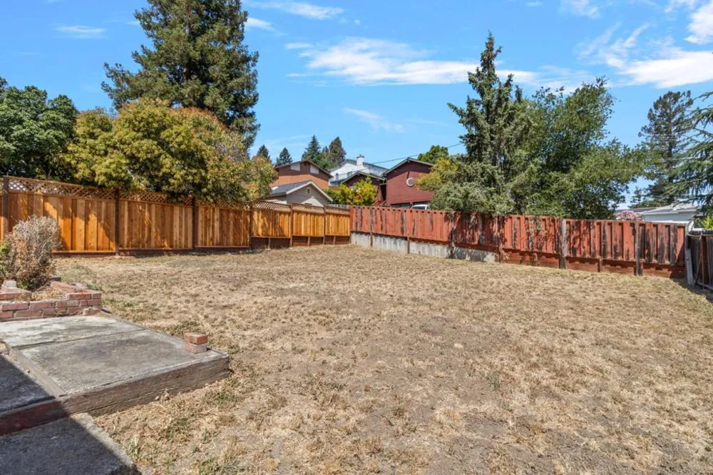 2976 Sydney Castro Valley, CA 94546