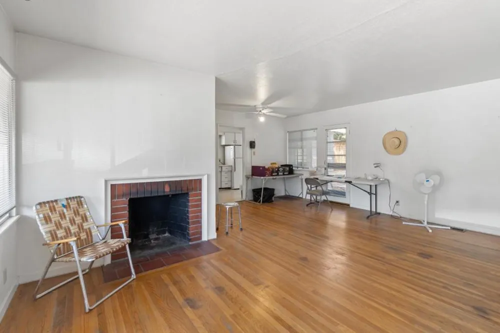 2976 Sydney Castro Valley, CA 94546