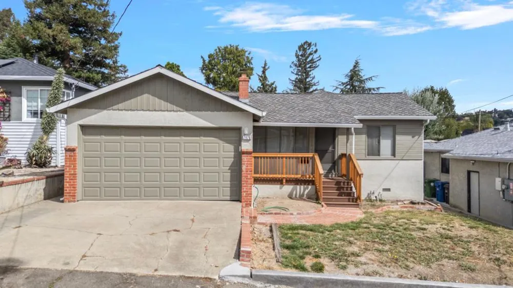 2976 Sydney Castro Valley, CA 94546