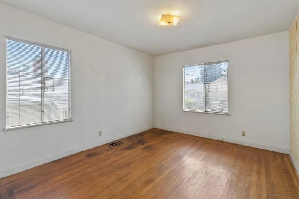 2976 Sydney Castro Valley, CA 94546