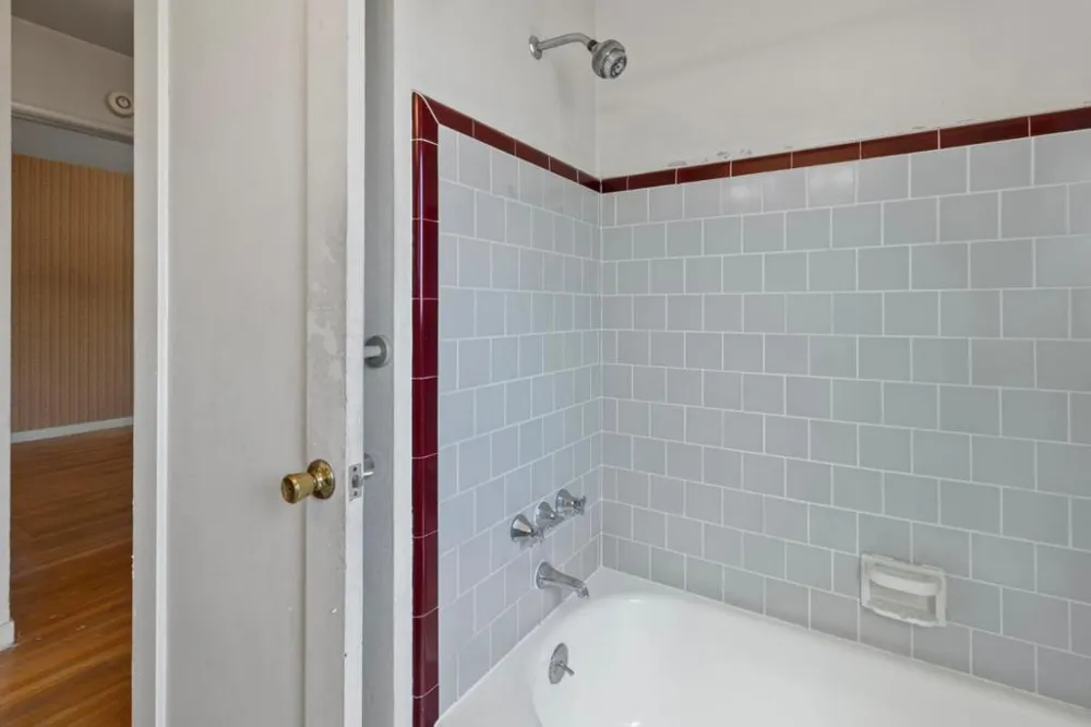 2976 Sydney Castro Valley, CA 94546