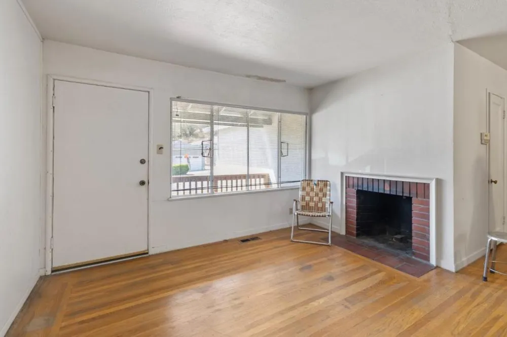 2976 Sydney Castro Valley, CA 94546