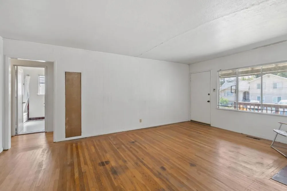 2976 Sydney Castro Valley, CA 94546
