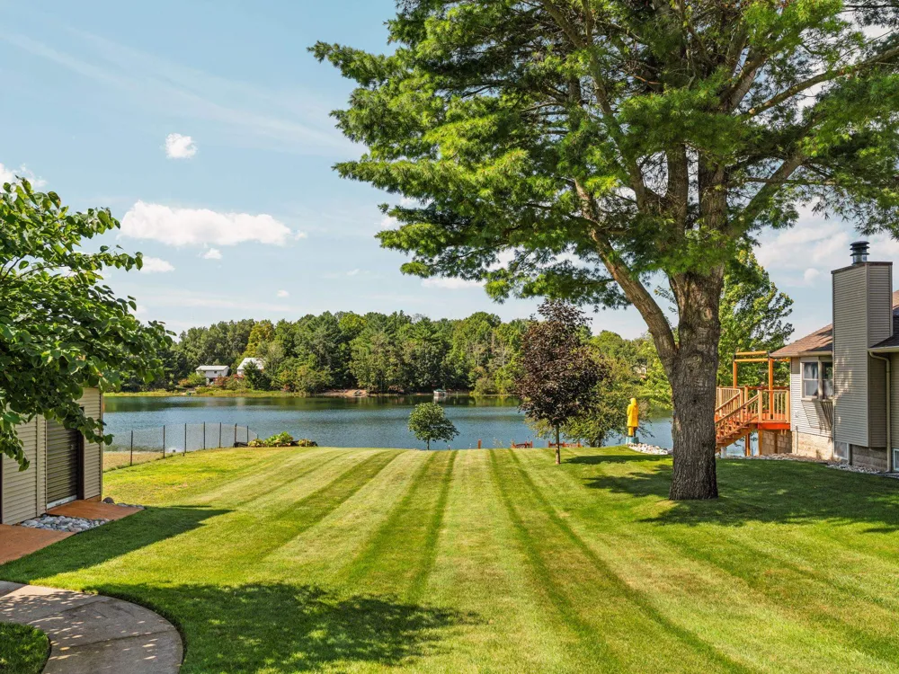 392 Gitchegumee Drive Hanover Township, MI 49620
