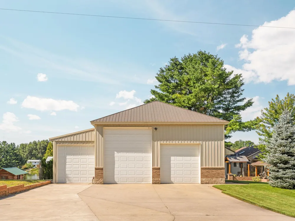 392 Gitchegumee Drive Hanover Township, MI 49620