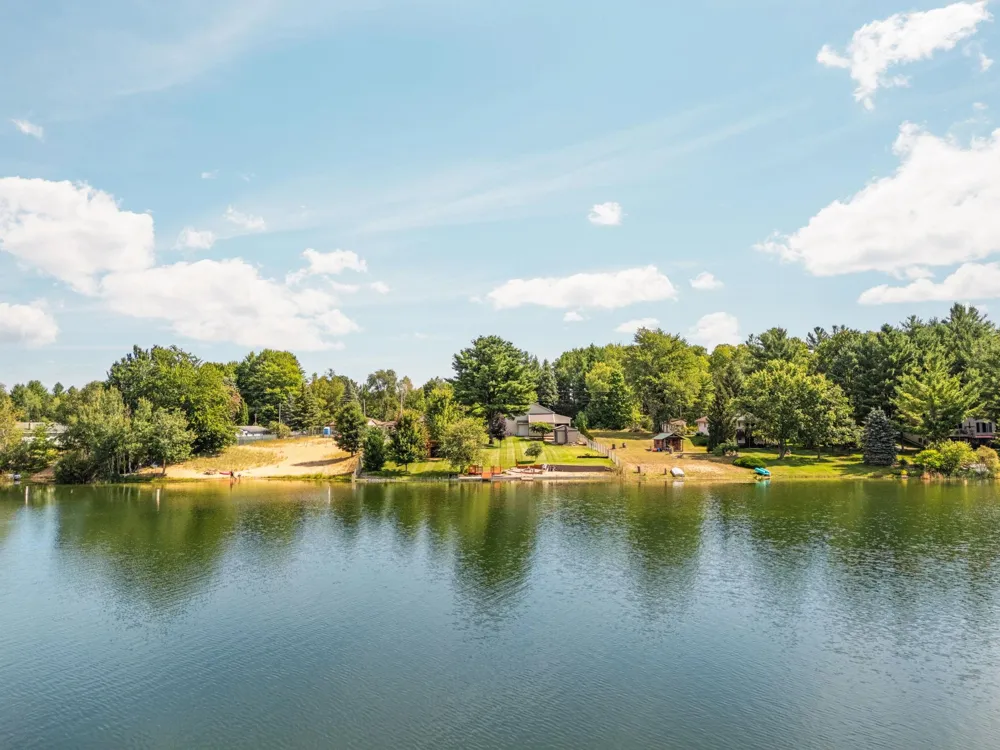 392 Gitchegumee Drive Hanover Township, MI 49620