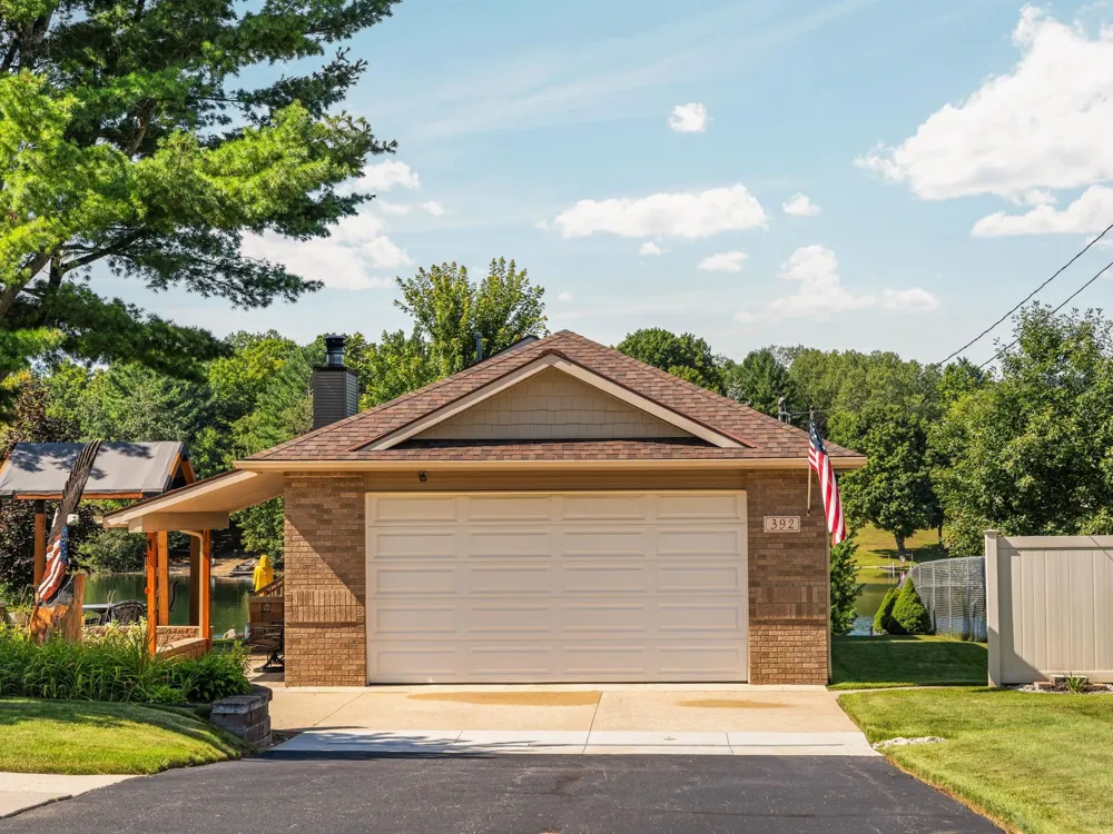 392 Gitchegumee Drive Hanover Township, MI 49620