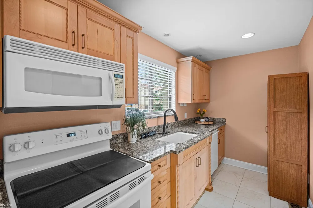 8519 Pepper Ridge Drive Grand Blanc Charter Township, MI 48439