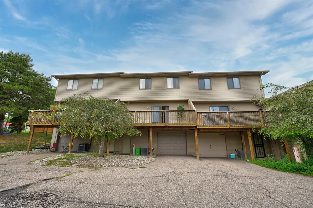 8519 Pepper Ridge Drive Grand Blanc Charter Township, MI 48439