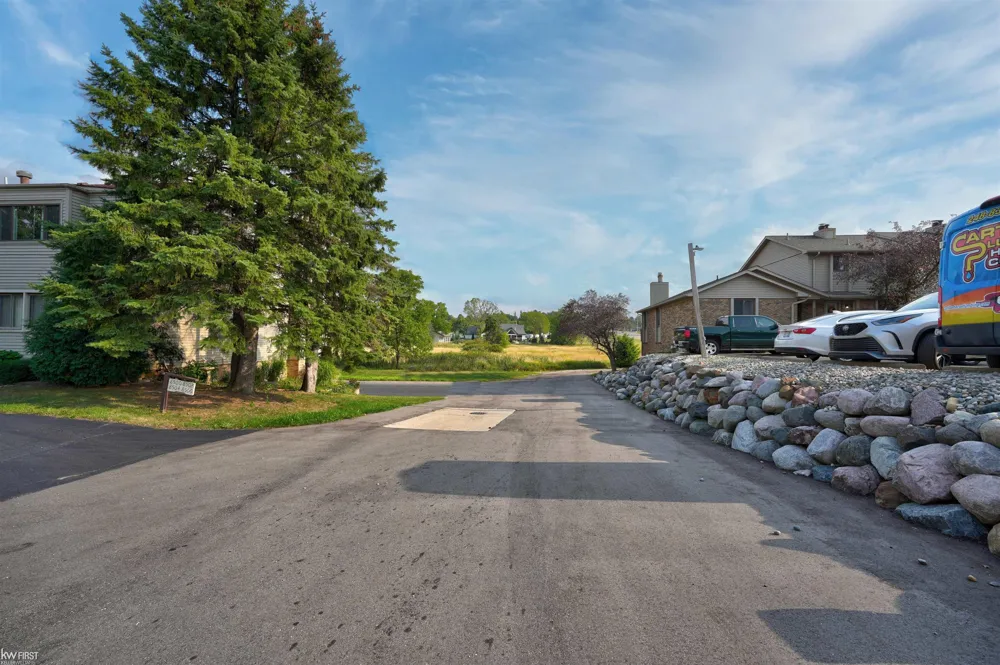 8519 Pepper Ridge Drive Grand Blanc Charter Township, MI 48439