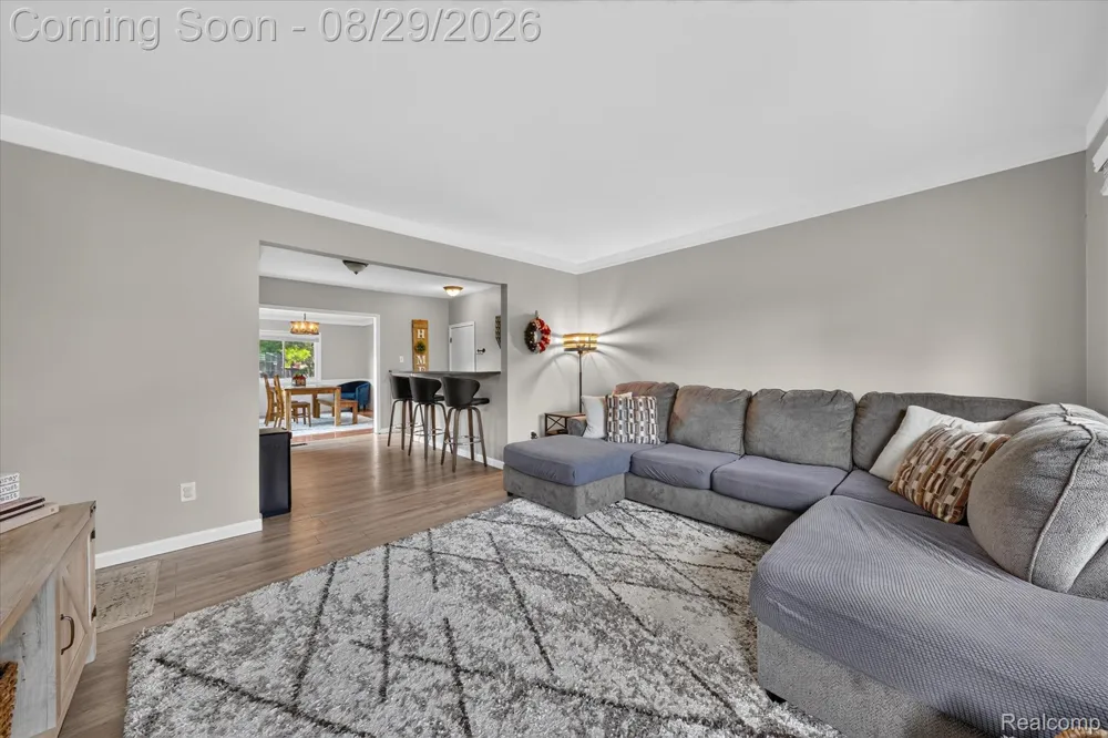 11739 Falcon Drive Sterling Heights City, MI 48313