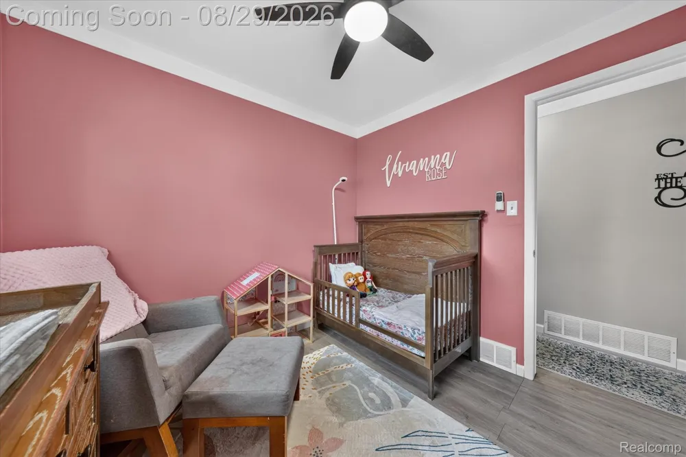 11739 Falcon Drive Sterling Heights City, MI 48313