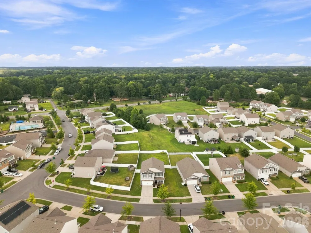 2424 Tallet Trace Charlotte, NC 28216