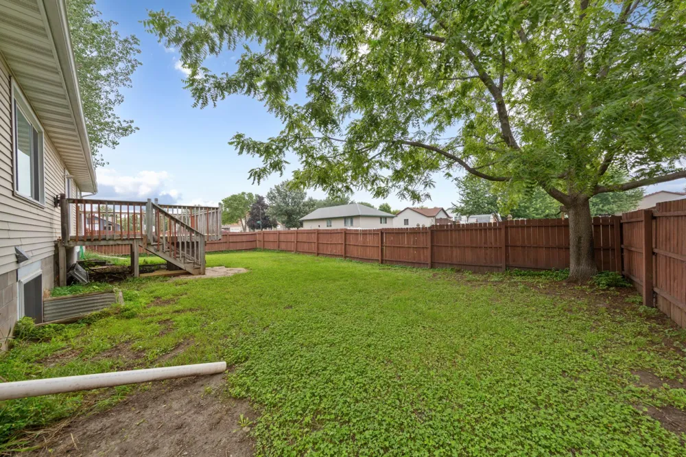 1905 Prairie Lane NE Owatonna, MN 55060