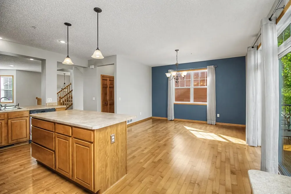 3721 Hazel Trail #A Woodbury, MN 55129
